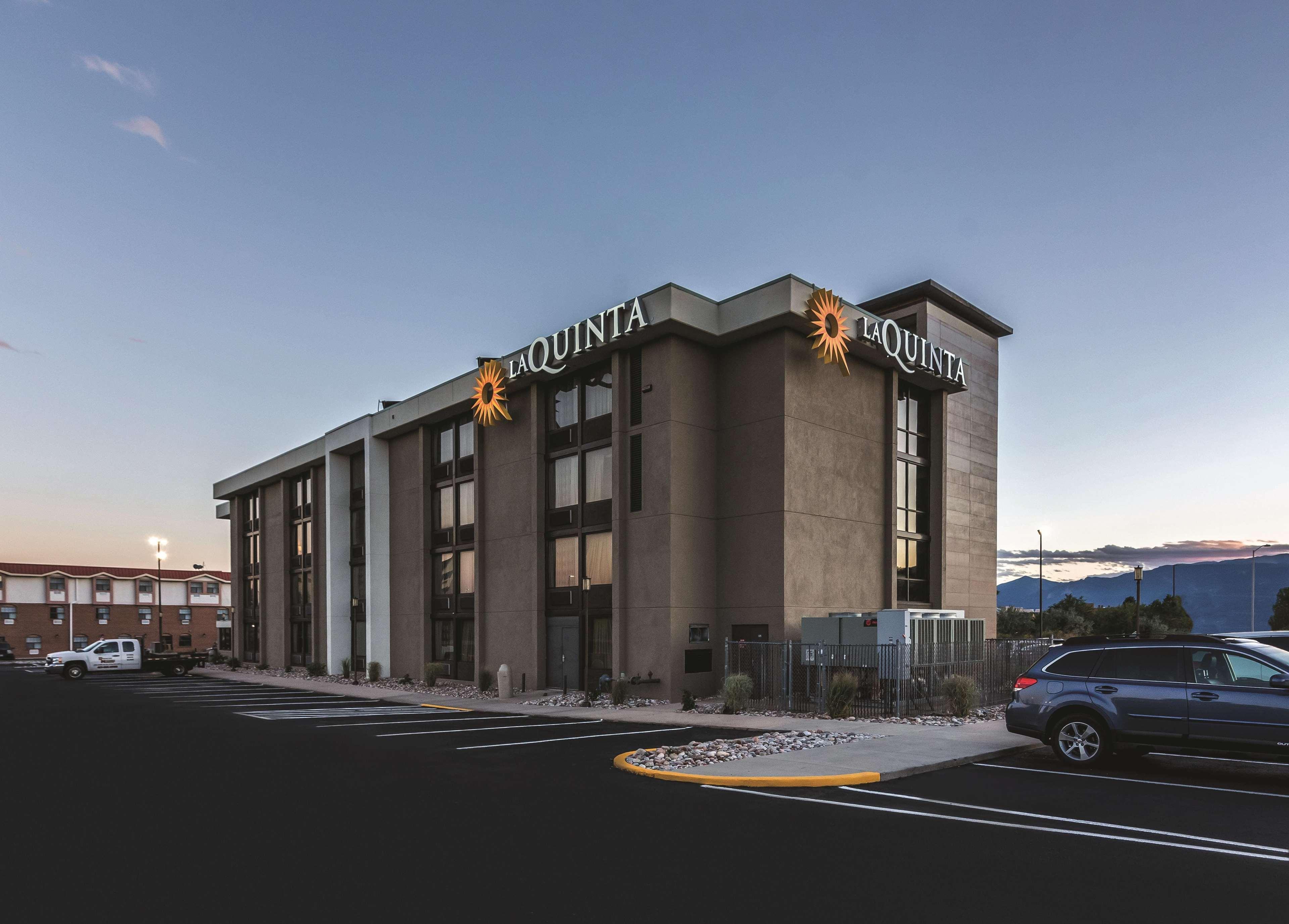 La Quinta By Wyndham Colorado Springs North Hotel Exterior foto