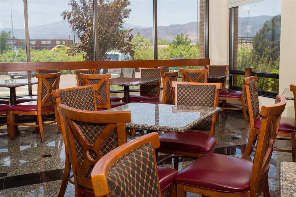 La Quinta By Wyndham Colorado Springs North Hotel Exterior foto